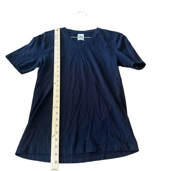 Zara Regular Fit V-Neck Black Tee size small - Picture 3 of 5